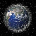 우주 쓰레기: 하늘에서 떨어지는 위협과 그 대처 방안 알아보기